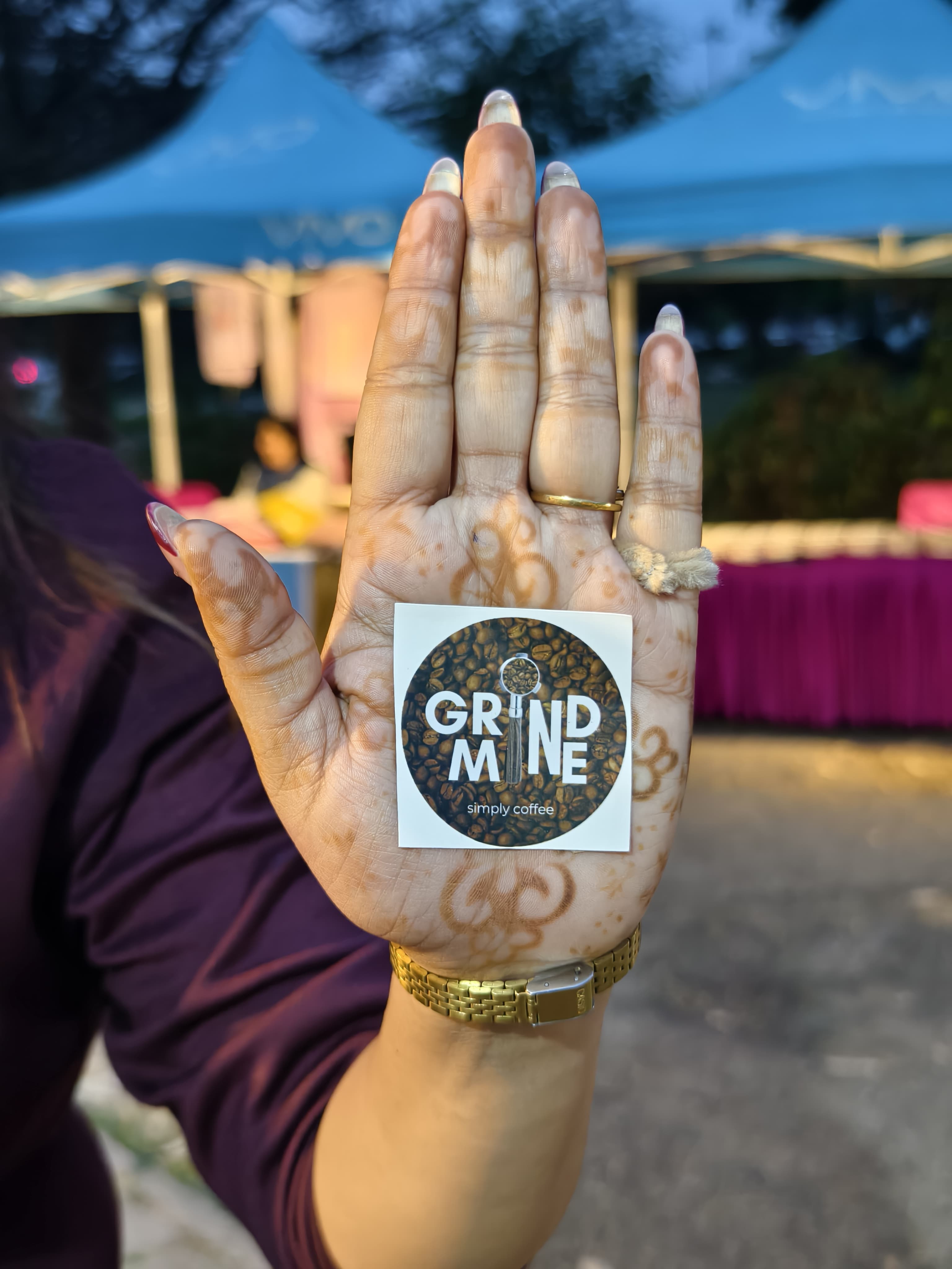 Wedding favour pack — branded sleeve with mini bag